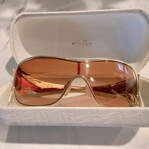 OAKLEY LIV 05-668 sunglasses, in box! Discontinued. Great condition!